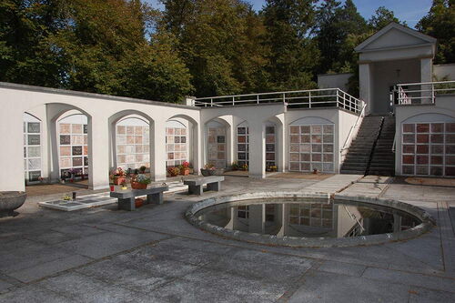 Urnenniesche
